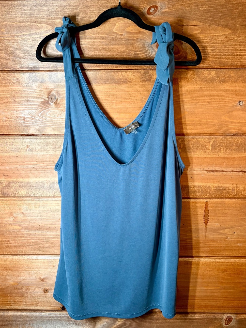 crosby. Slate Blue Tie-Shoulder Tank Top Size Medium 💕🌴